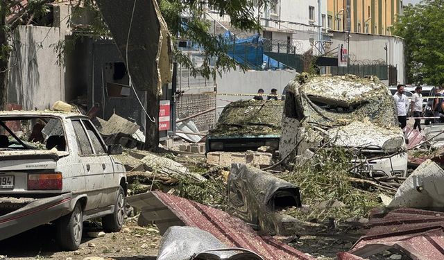 Buhar kazanı patladı: 7 işçi yaralandı