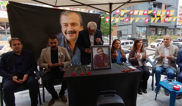 Diyarbakır'da Önder için kurulan taziye sürüyor