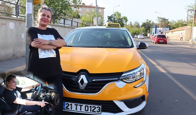 Diyarbakır’ın ilk kadın taksi şoförü Ekspres'e konuştu