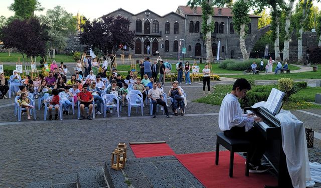 Diyarbakır’ın kalbinde piyano resitali