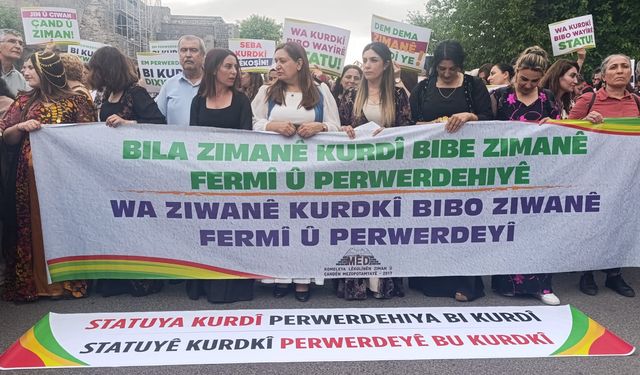 Diyarbakır'da Kürt dil Bayramı için yürüyüş!