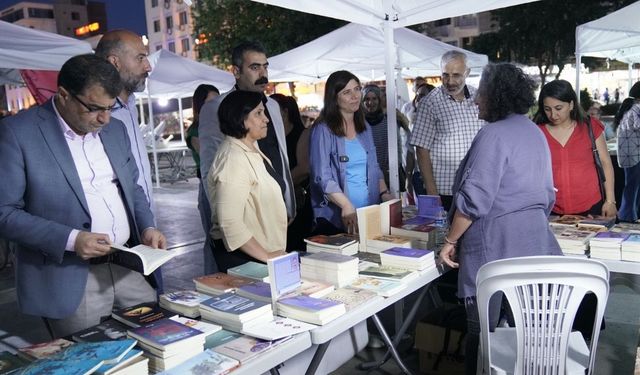 Diyarbakır’daki Kürtçe Kitap Günleri’ne Eş Başkanlardan ziyaret