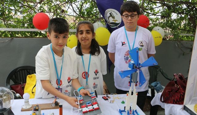 Diyarbakır'da öğrencilerden büyük başarı: 18 bilimsel proje