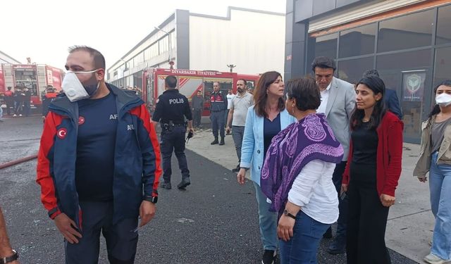 Diyarbakır’da büyük yangın! Serra Bucak: Can kaybı yok