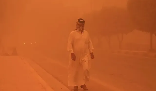 Irak’ta toz fırtınası, yetkililer uyardı