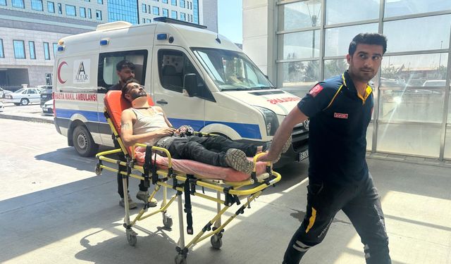 Asansör boşluğuna düşen işçi yaralandı