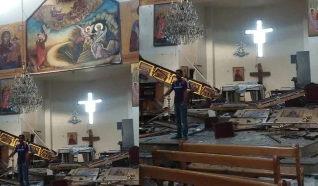Suriye'de kilisede patlama: Çok sayıda ölü!