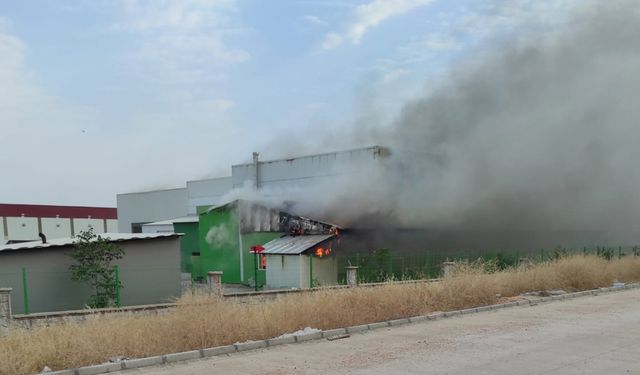 Diyarbakır OSB'de korkutan yangın