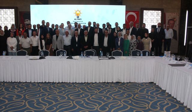 Diyarbakır’da AK Parti öncülüğünde “Çözüm Çalıştayı”
