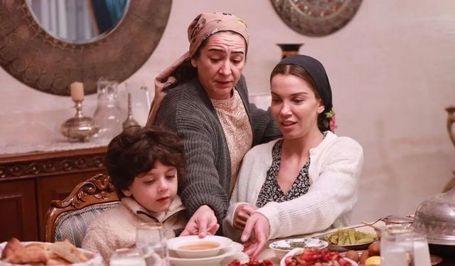 Uzak Şehir dizisinde Ümmü neden yok? Zeynep Kankonde Uzak Şehir dizisinden ayrıldı mı?