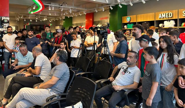 Amedspor taraftarı, Diagne imzası öncesi Store’u doldurdu
