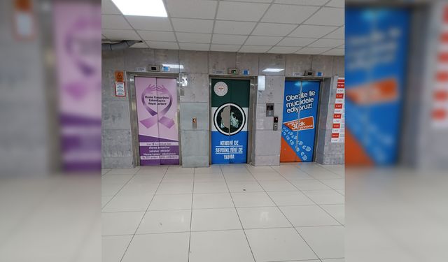 Diyarbakır’da hastalar asansörde mahsur kaldı