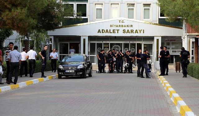 Diyarbakır’da mahkeme kararıyla daire satılığa çıkarıldı