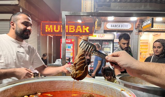 Diyarbakır'da turistlerin tattığı lezzet