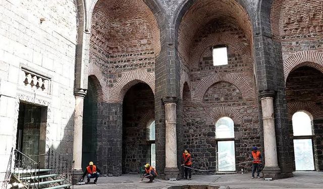 Diyarbakır’daki 1600 yıllık yapı yeniden hayat buluyor