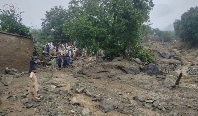 Pakistan'da felaket! Sel ve heyelanda 125 kişi öldü