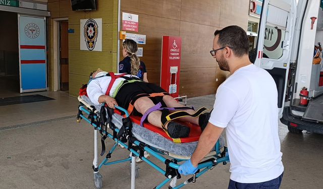 Yolcu otobüsü ile tır çarpıştı