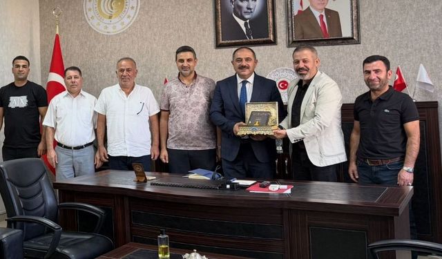 Diyarbakır’da “altın kaplamalı Kur’an-ı Kerim hediyesine” düzeltme açıklaması