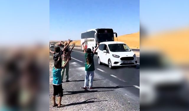 Amedspor'a Van yolunda sevgi gösterileri