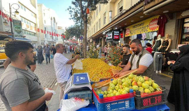 Diyarbakır’da sonbaharın şifalı meyvesi tezgâhlarda