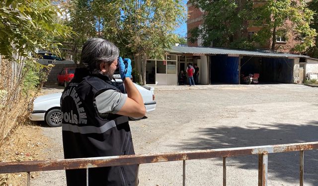 Otoparka pompalı tüfekli saldırı: 1 yaralı