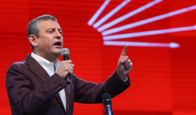 Özgür Özel, yeniden CHP Genel Başkanı seçildi