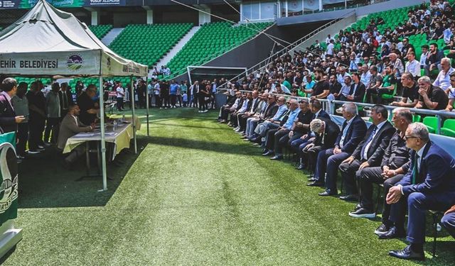 Amedspor maçı öncesi Sakaryaspor olağanüstü kongre kararı aldı