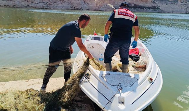 Dicle Nehri’ni jandarma bastı!