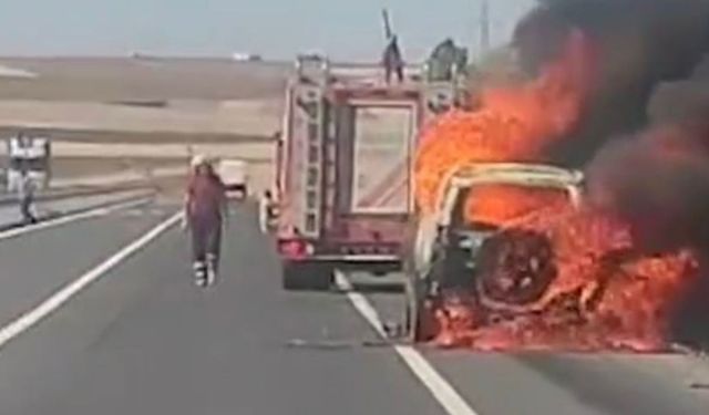 Diyarbakır’da seyir halindeki cip alev alarak küle döndü