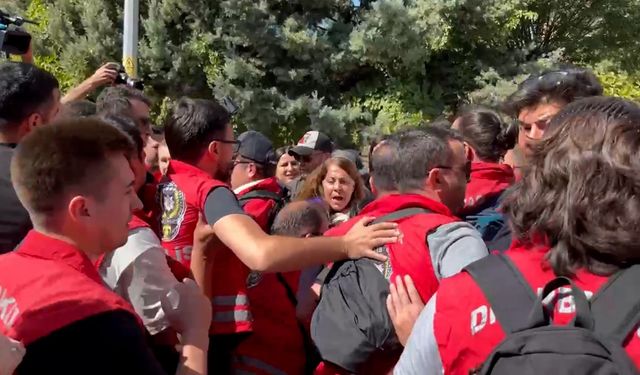 Diyarbakır’daki yürüyüşe müdahale! Büyük arbede çıktı
