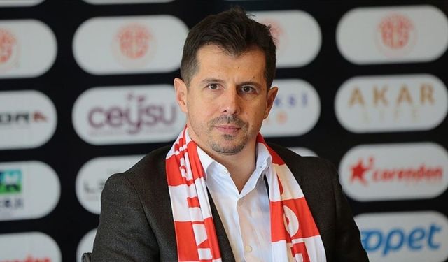 Antalyaspor Emre Belözoğlu ile yollarını ayırdı
