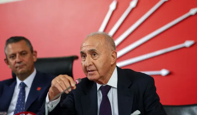 Diyarbakırlı CHP Eski Genel Başkanı Hikmet Çetin yoğun bakıma kaldırıldı