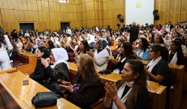 Meclis’te “Apo” sloganları atıldı, Meclis TV sese müdahale etti