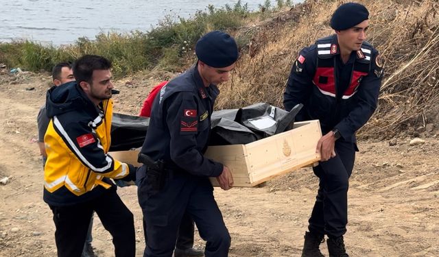 Nehirde çürümüş ceset bulundu