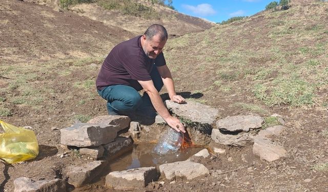 ‘Şifalı su’ için kilometrelerce yol yürüyorlar