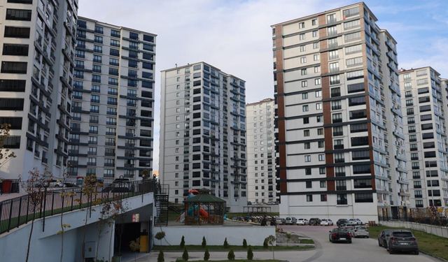 Site yönetimi aidatı 27 bin lira yaptı, bina sakinleri isyan etti