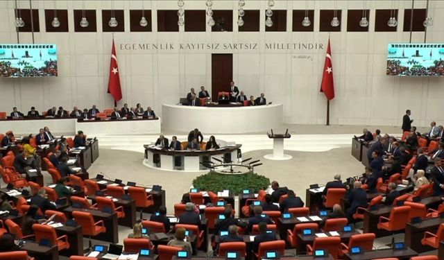 İsrail’in Özgürlük Filosu’na saldırısına ilişkin "Tezkere" kabul edildi