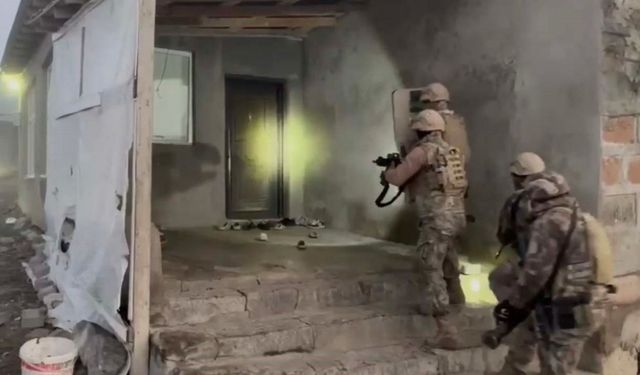 Kaçakçılık  operasyonunda 4 gözaltı