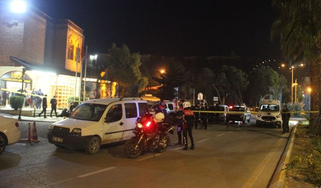 Baharatçı dükkanına silahlı saldırı: 1 ağır yaralı