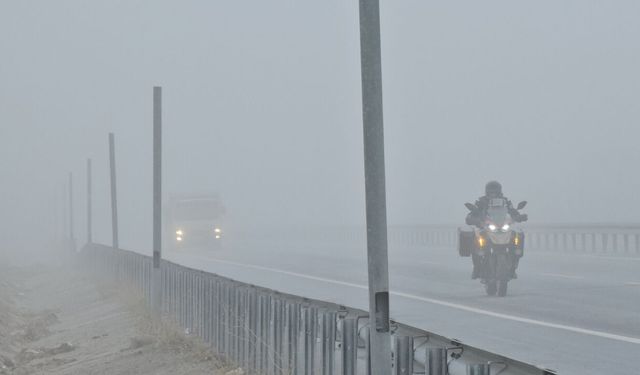 Bitlis'te yoğun sis: Görüş mesafesi sıfıra düştü