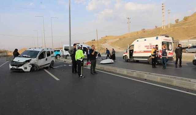 Şırnak'ta trafik kazasında 19 kişi yaralandı