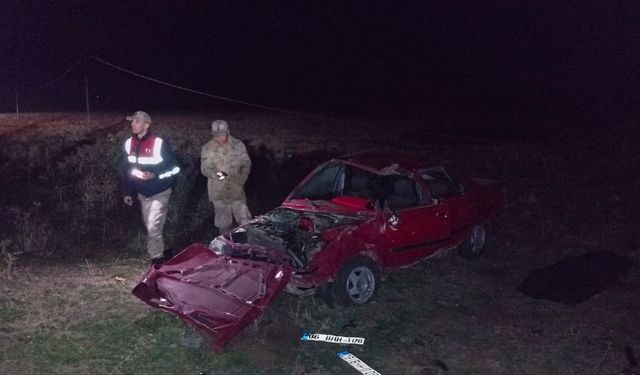 Şanlıurfa'da şarampole devrilen otomobilin sürücüsü öldü