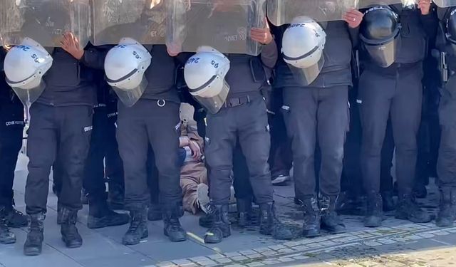 Van’da arbede: Öğrenciler yere yatırılıp ters kelepçelendi