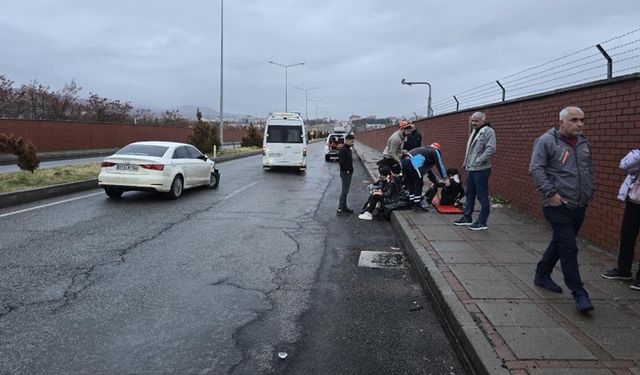 Bingöl'de iki araç çarpıştı: 6 yaralı