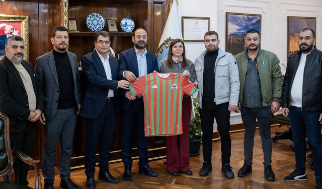 Diyarbakırspor’dan Büyükşehir Belediyesi’ne ziyaret