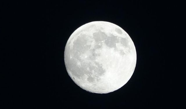 Van'da yılın son dolunayı görsel şöleni