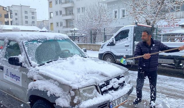 Karlıova beyaza büründü!