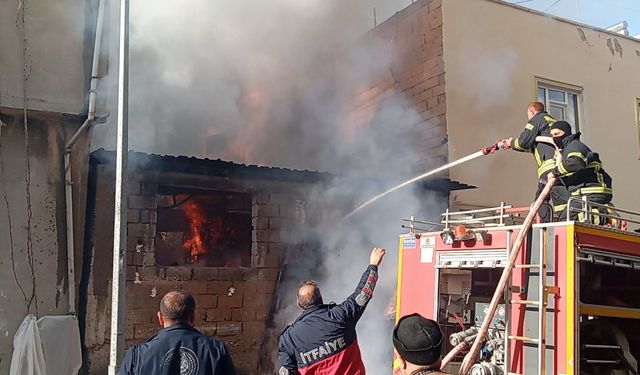 Siirt'te korku filimlerini aratmayan yangın!