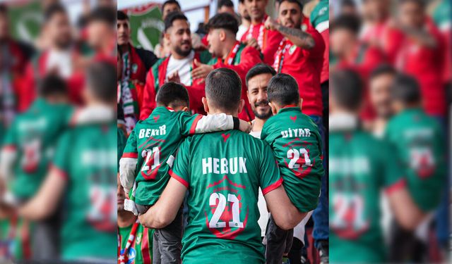 Amedspor’dan taraftara 3 dilde teşekkür: Birlikte başaracağız!