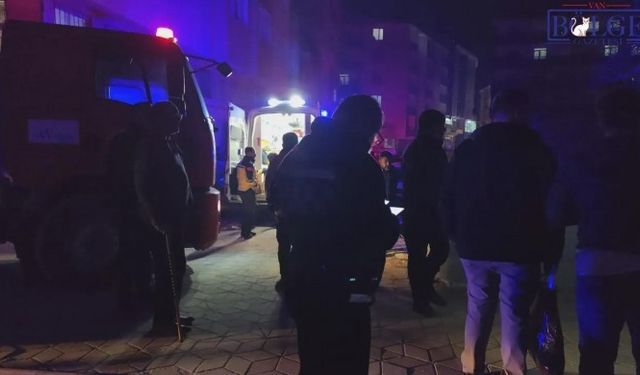 Van Ercîş’te yangın: 15 kişi hastaneye kaldırıldı